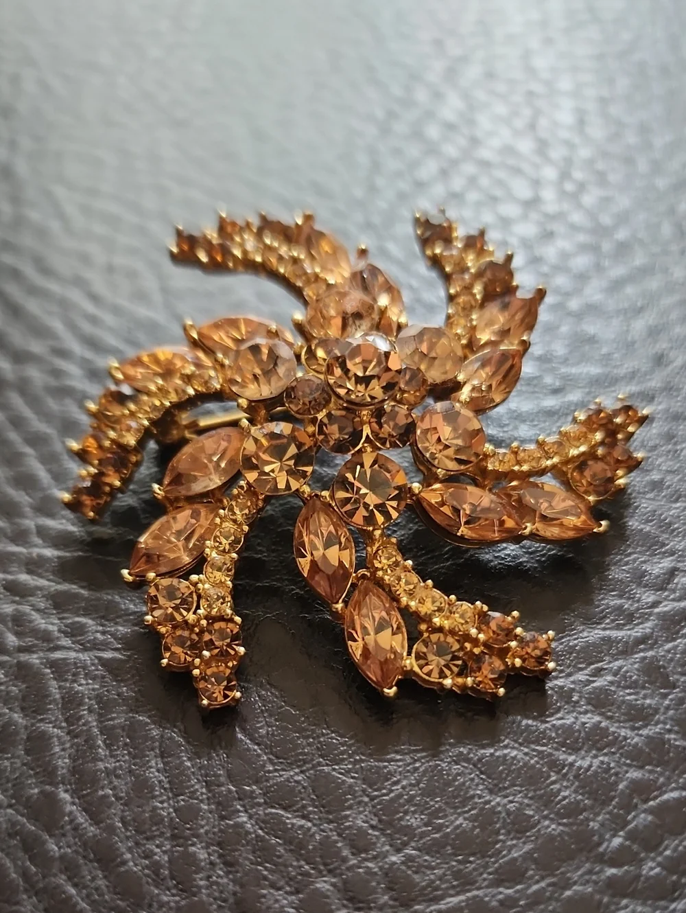 N/A beautiful gold